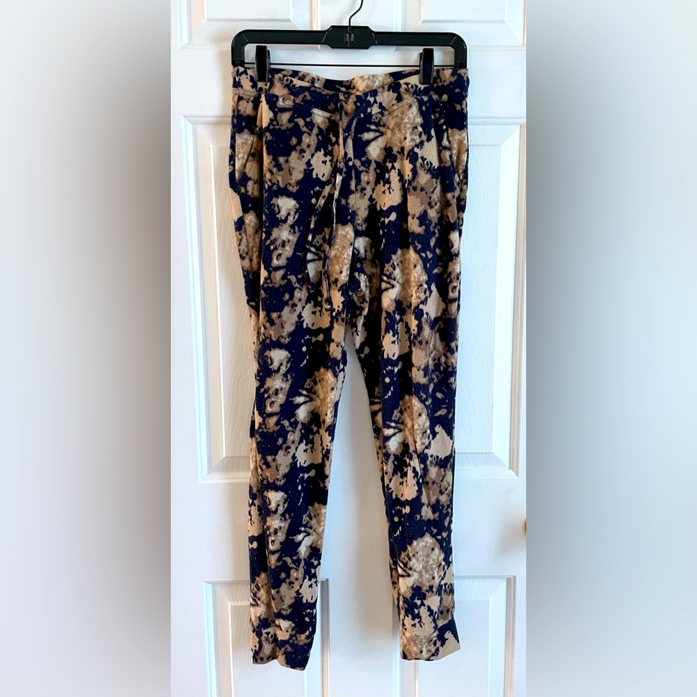 2Liv abstract pants